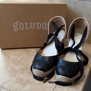Soludos Black and Cream Espadrille Flats
